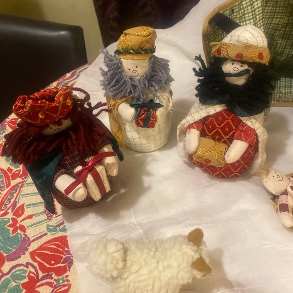 Vintage cloth nativity scene - Picture 8 of 12